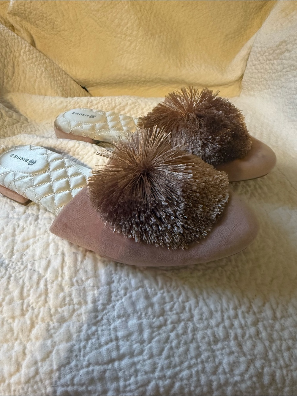Birdies The Songbird Beige Taupe Velvet Pom Pom Mule Flats Size 9.5